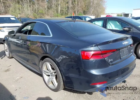 2018 Audi A5 2.0T Premium z USA, uszkodzony, nr VIN WAUTNAF52JA000873